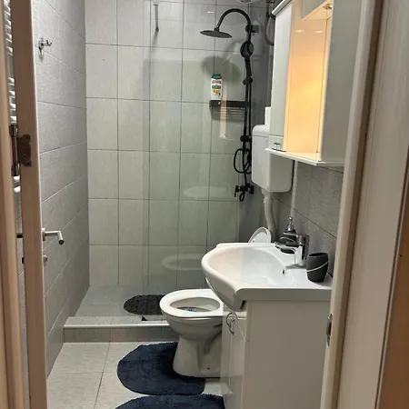 Apartment Casa 2 *
